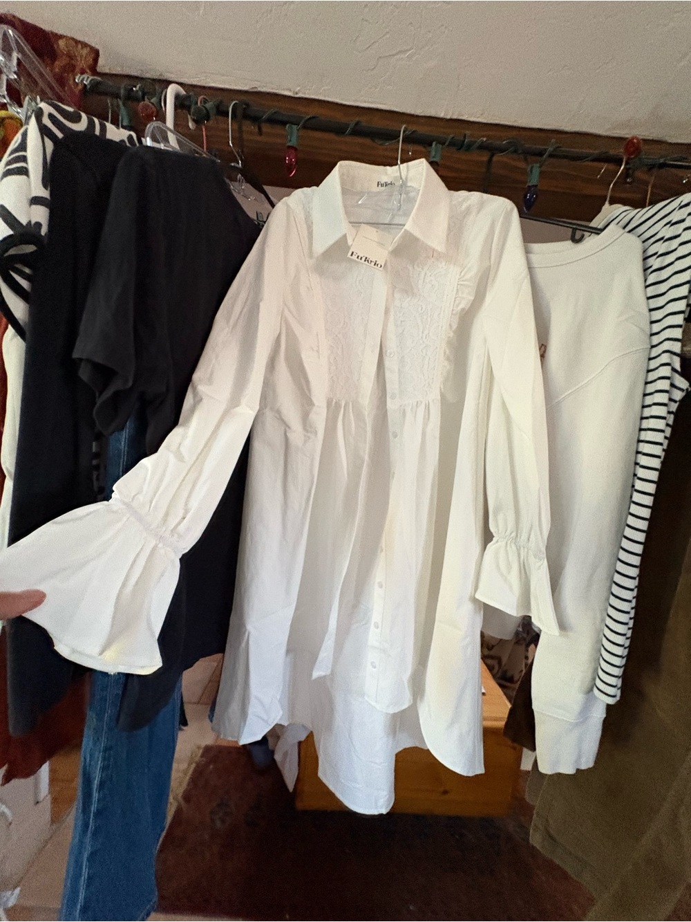 Futario NWT White Lace Panel Button Front Blouse XS Romantic Bell Sleeve